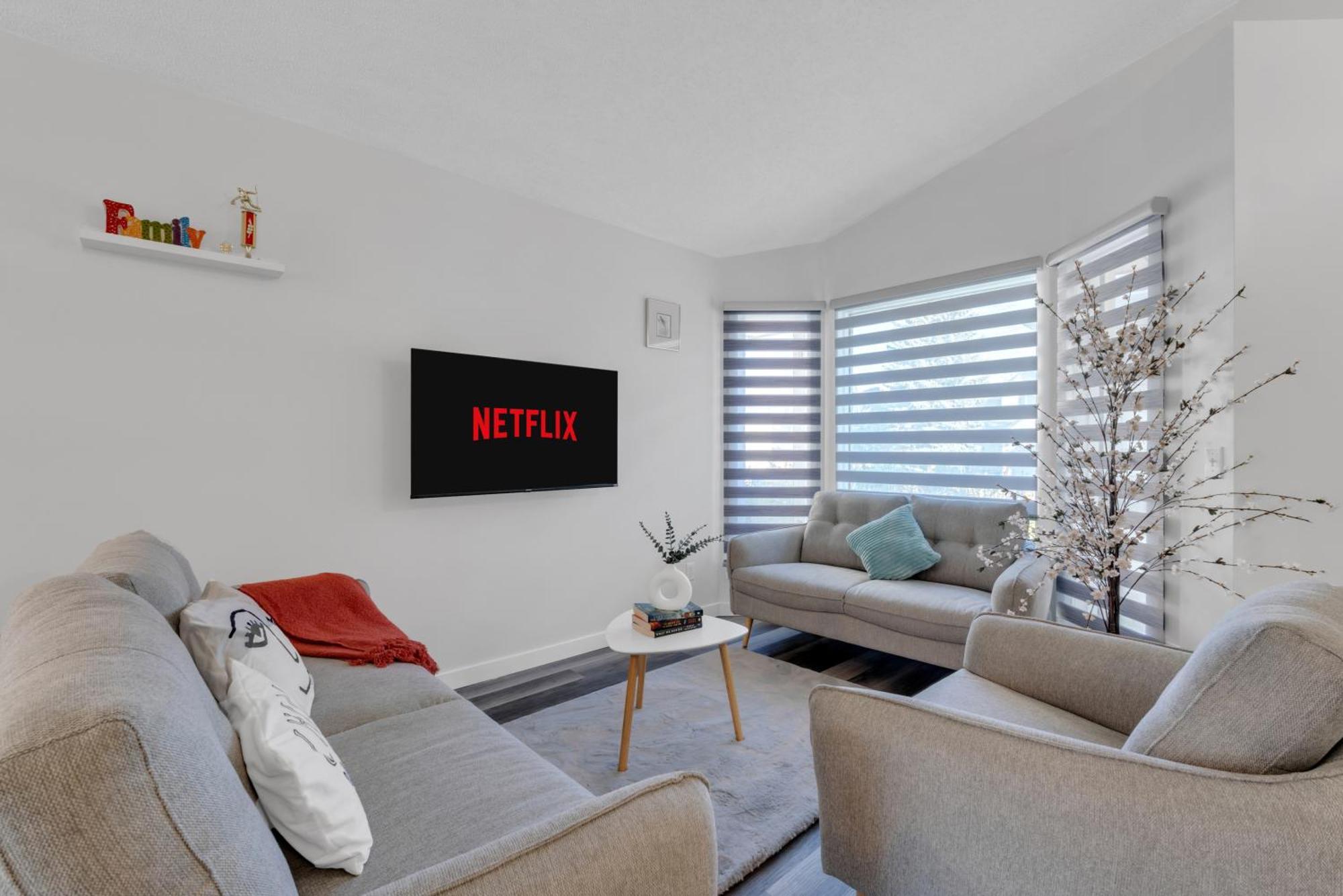 Modernoasis With Ac&Movieroom Close To Downtown15' Banff 60' Calgary Exterior photo